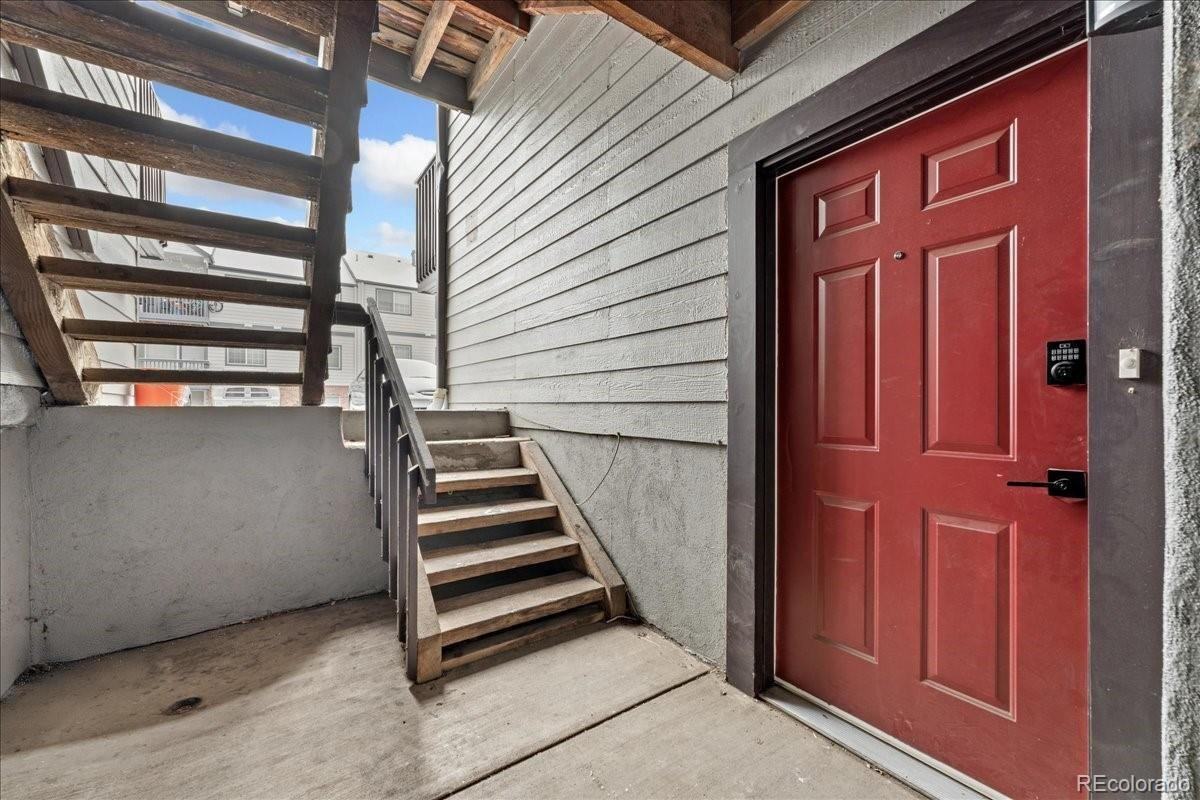 6350 Oak St #103 - Photo 3 of 19