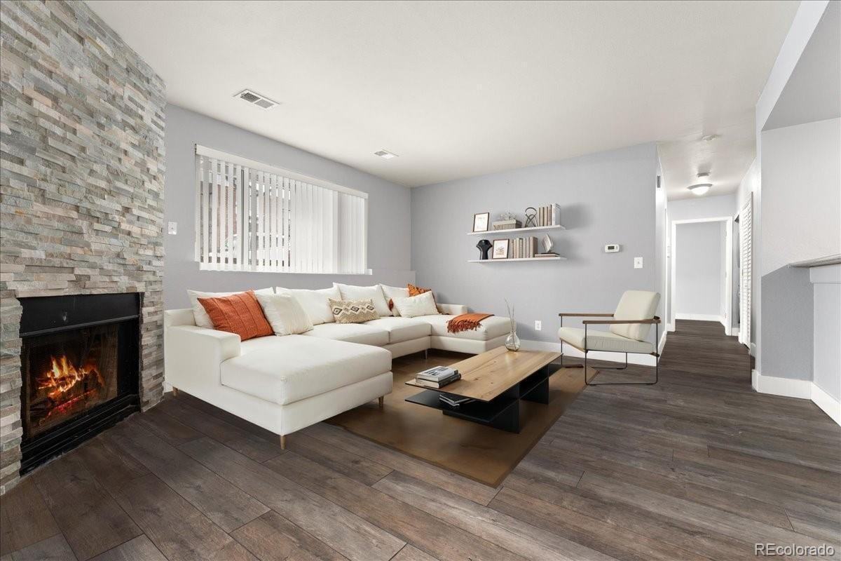 6350 Oak St #103 - Photo 7 of 19