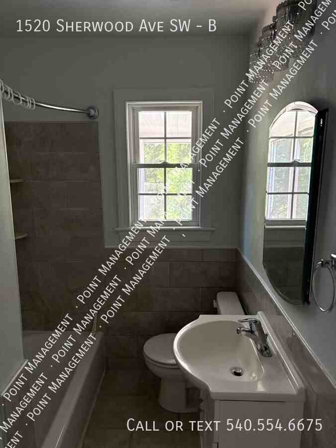 1520 Sherwood Ave Sw #B - Photo 3 of 8