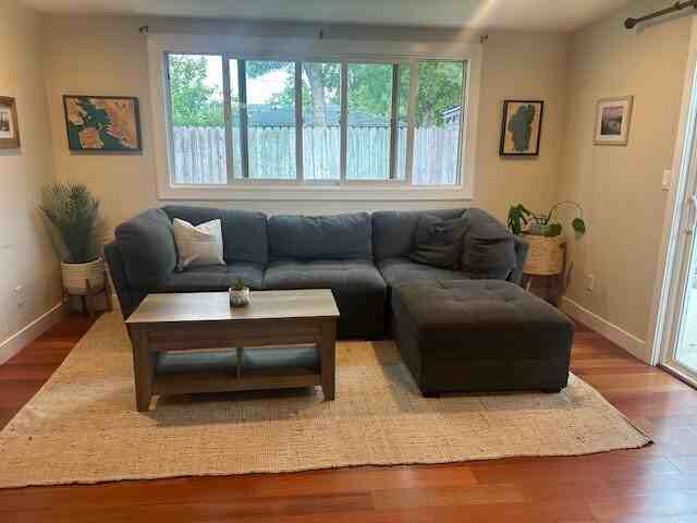 2871 La Salle Ave - Photo 2 of 20