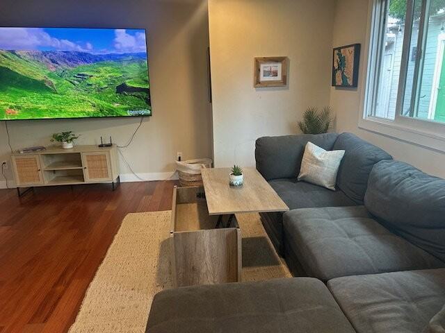 2871 La Salle Ave - Photo 4 of 20