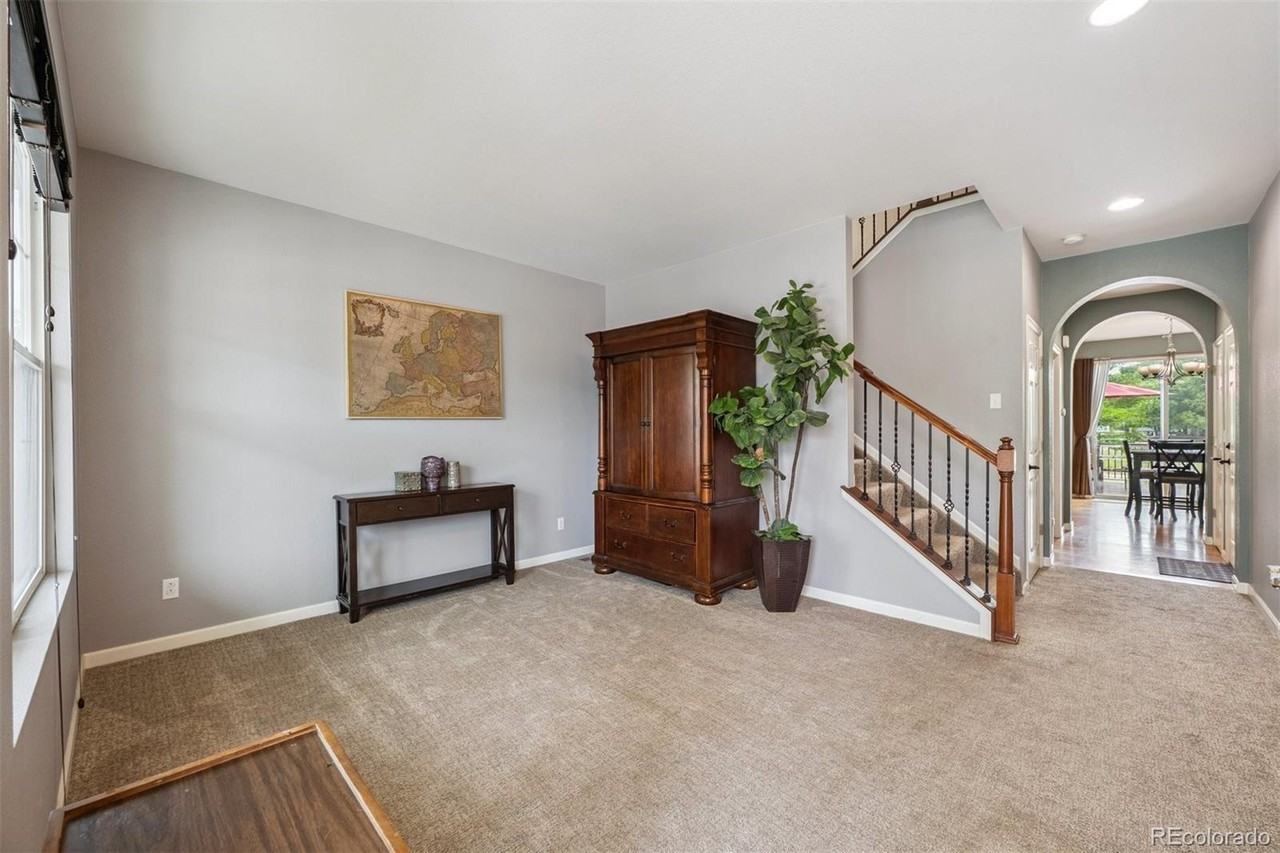 7898 S Joplin Ct - Photo 5 of 32