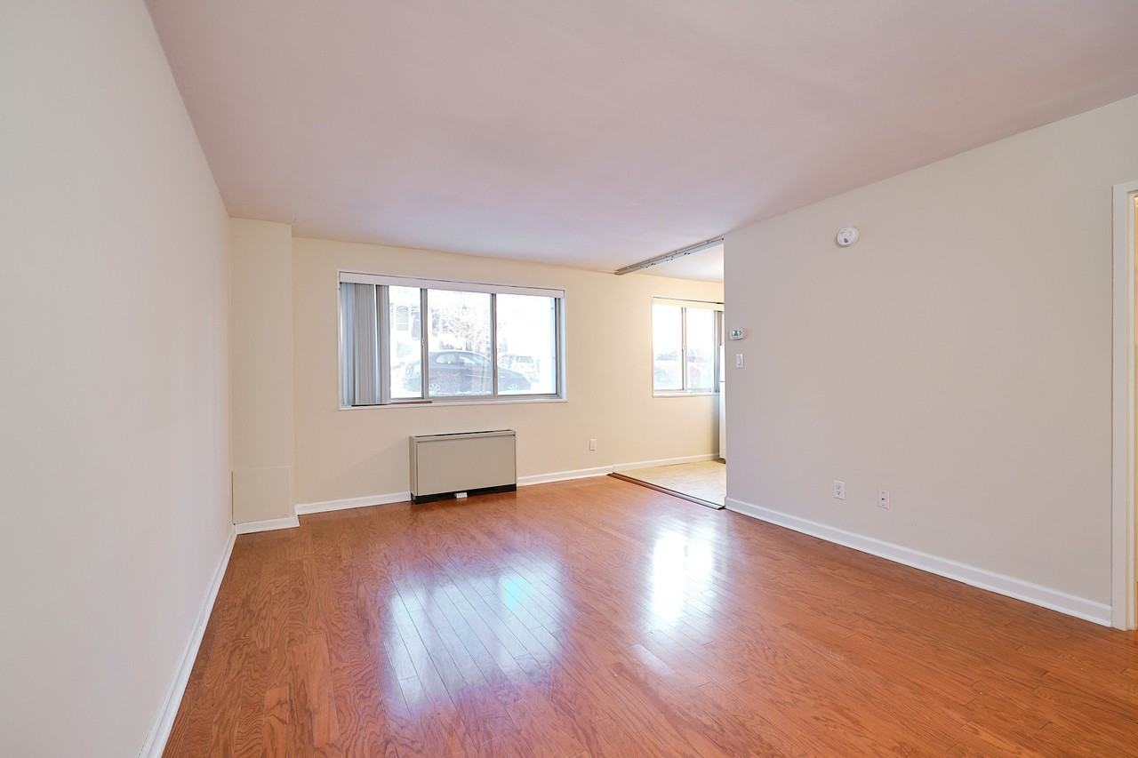 2710 Macomb St Nw #218 - Photo 2 of 11
