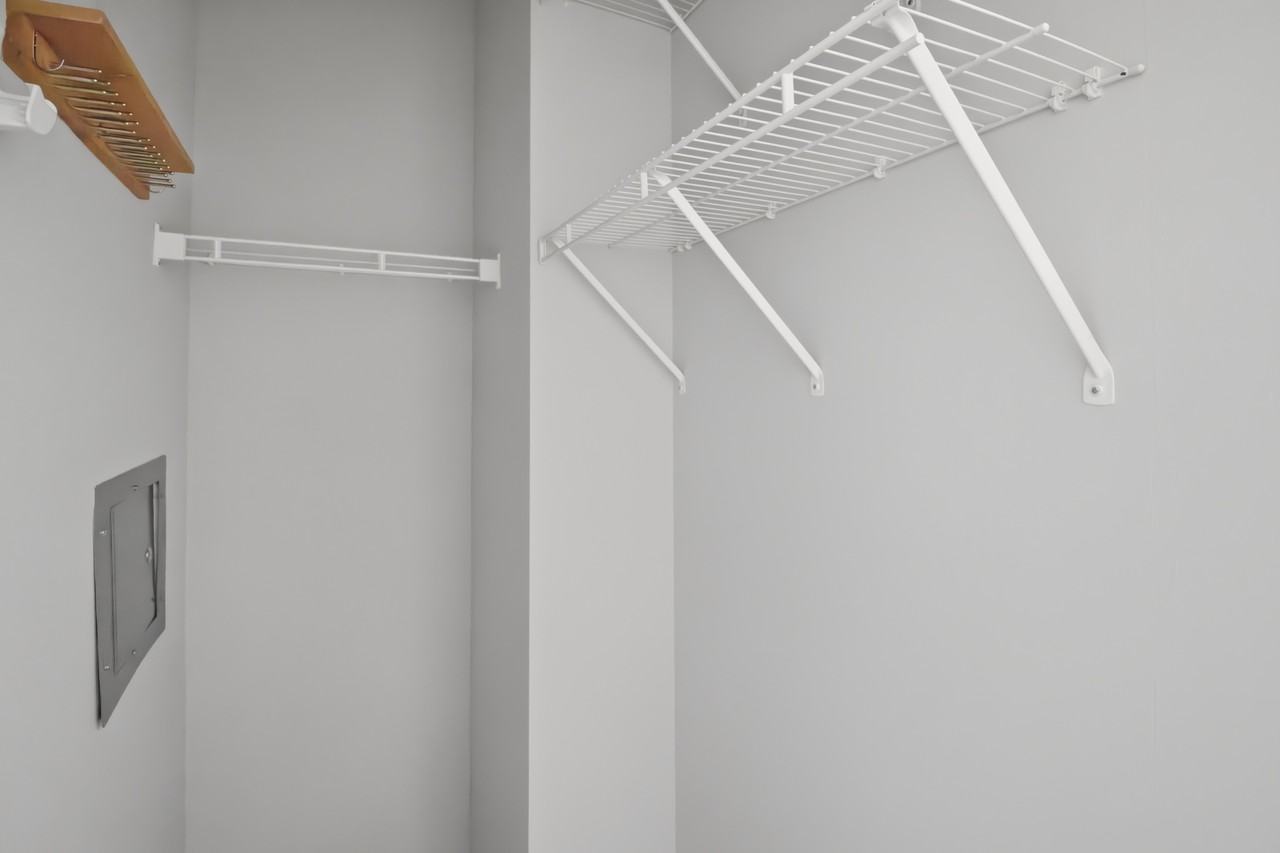 873 N Larrabee St #507 - Photo 5 of 8