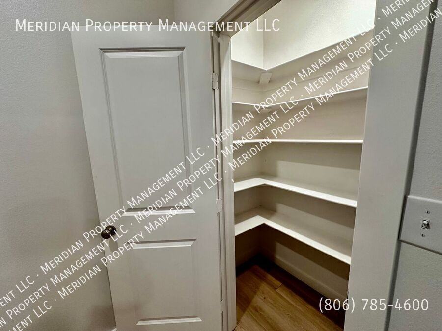 5727 Kemper St #A - Photo 7 of 18