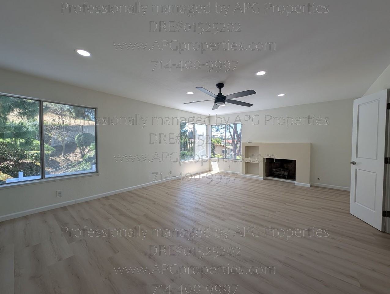289 S Solomon Dr - Photo 3 of 18