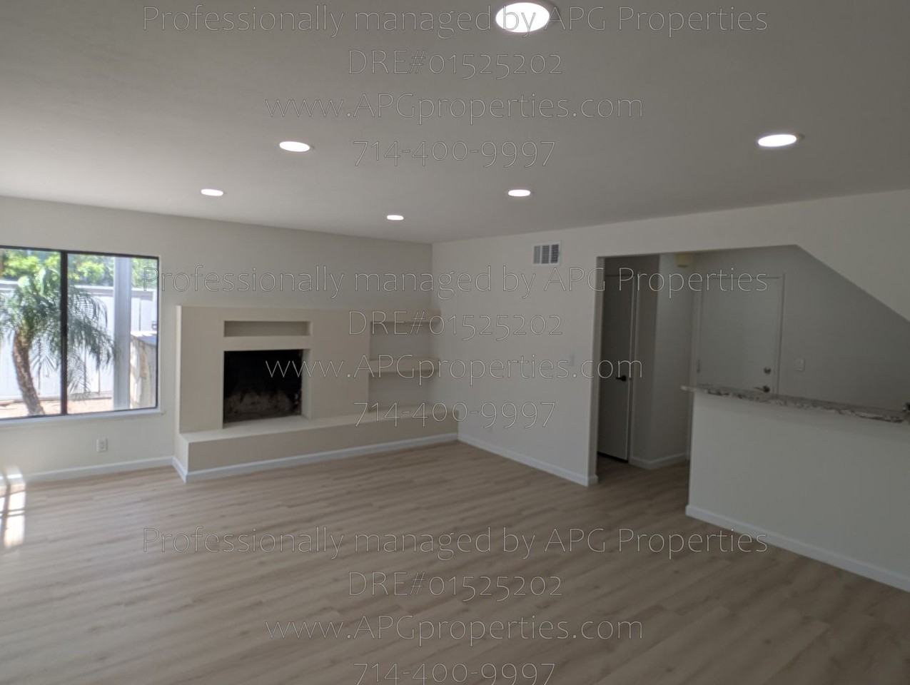 289 S Solomon Dr - Photo 4 of 18