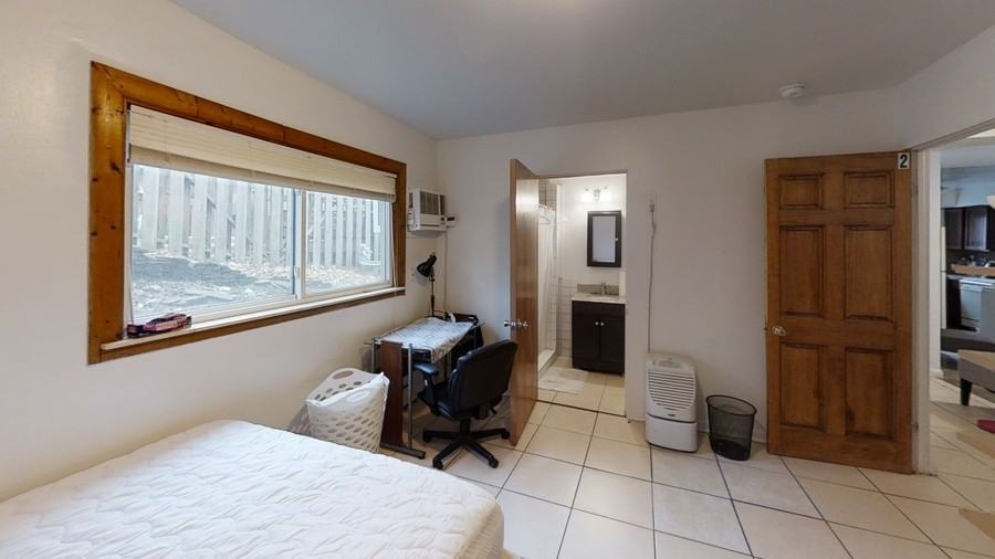 1544 Jones Dr #1544-2 - Photo 4 of 5