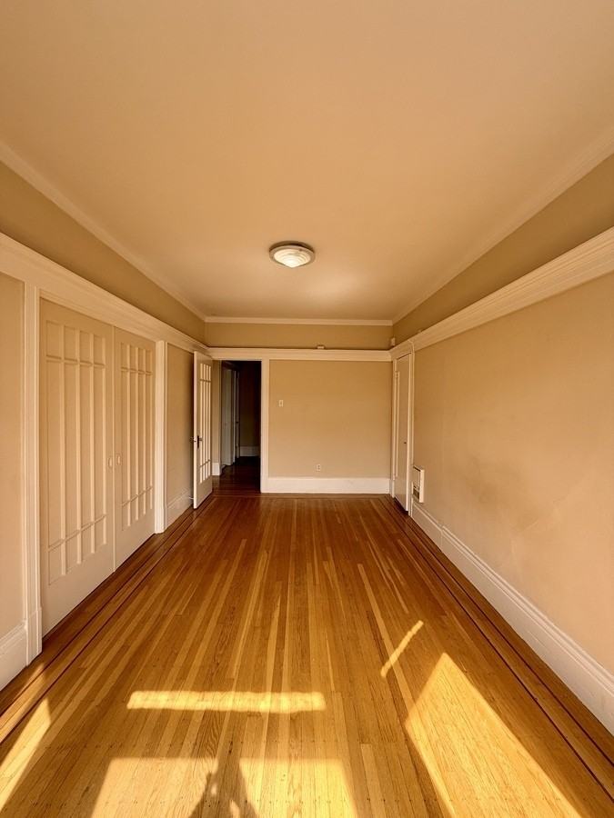 1385 Pine St - Photo 6 of 11
