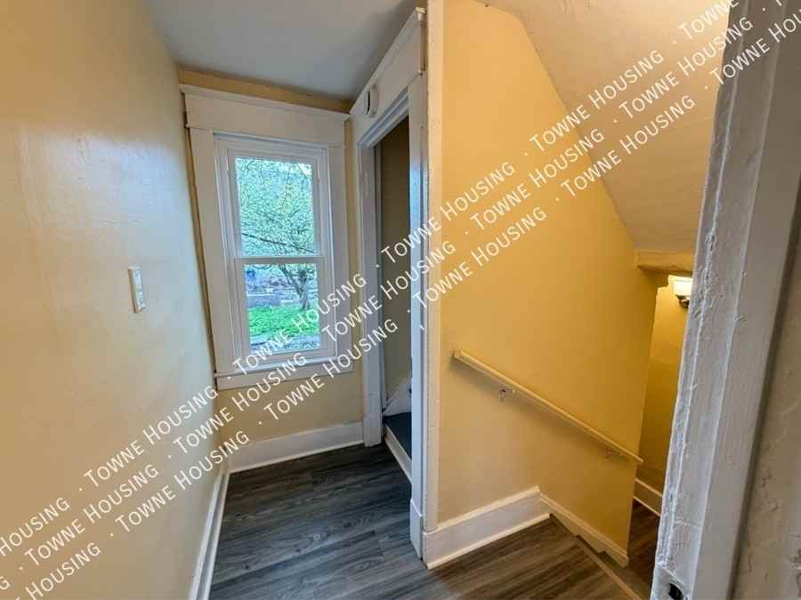 125 Edison Ave - Photo 7 of 18