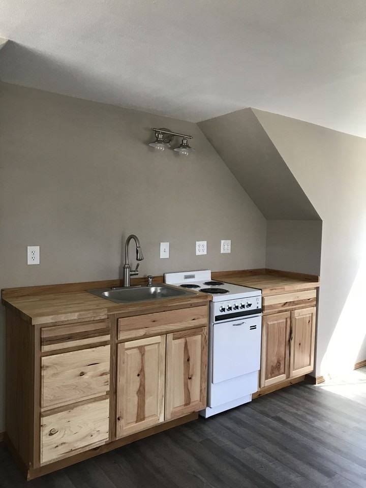 592 N Newport Ave #2 - Photo 2 of 10