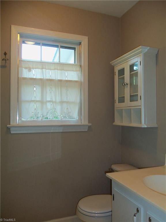 4224 Robinhood Rd #NA - Photo 4 of 10