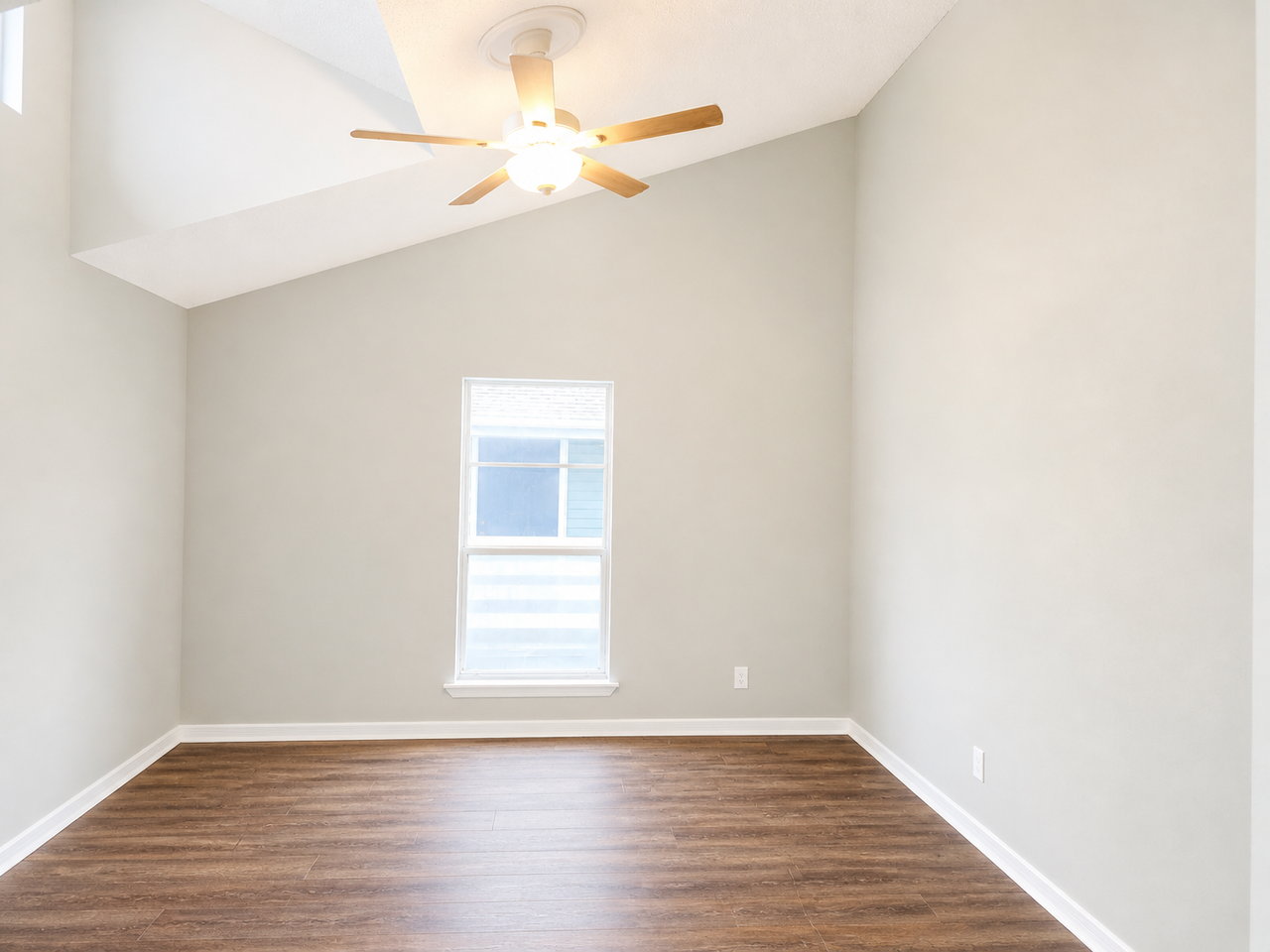 4218 Hessmer Ave #307 - Photo 6 of 9