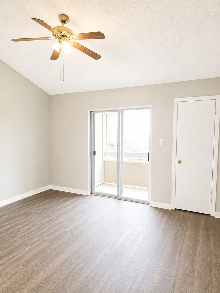 4218 Hessmer Ave #307 - Photo 7 of 9