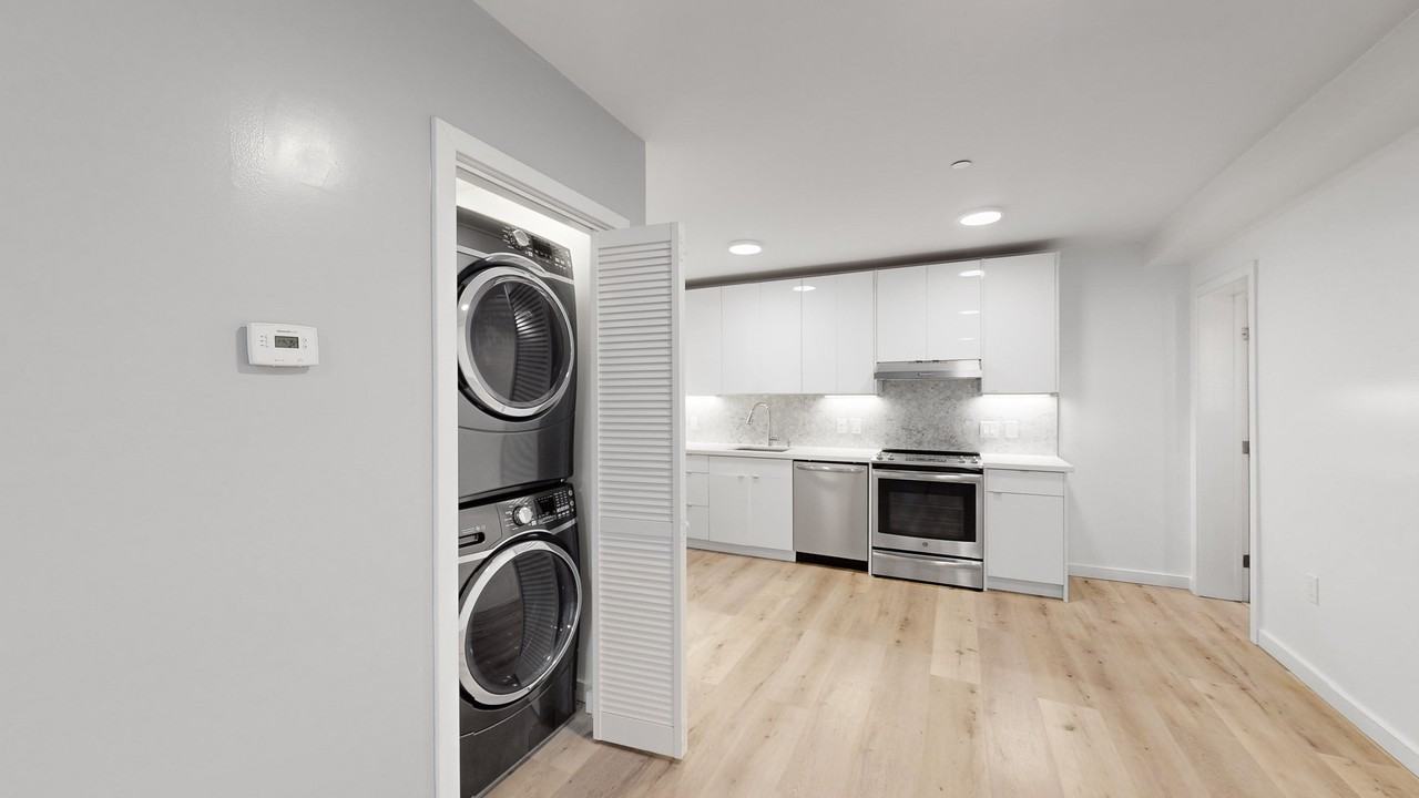 275 Grattan St #11 - Photo 5 of 21