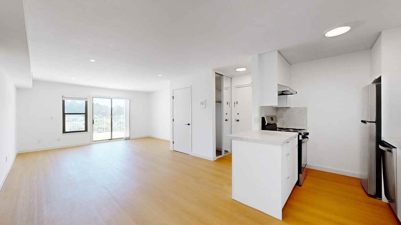 2031 Castro St #31 - Photo 3 of 16