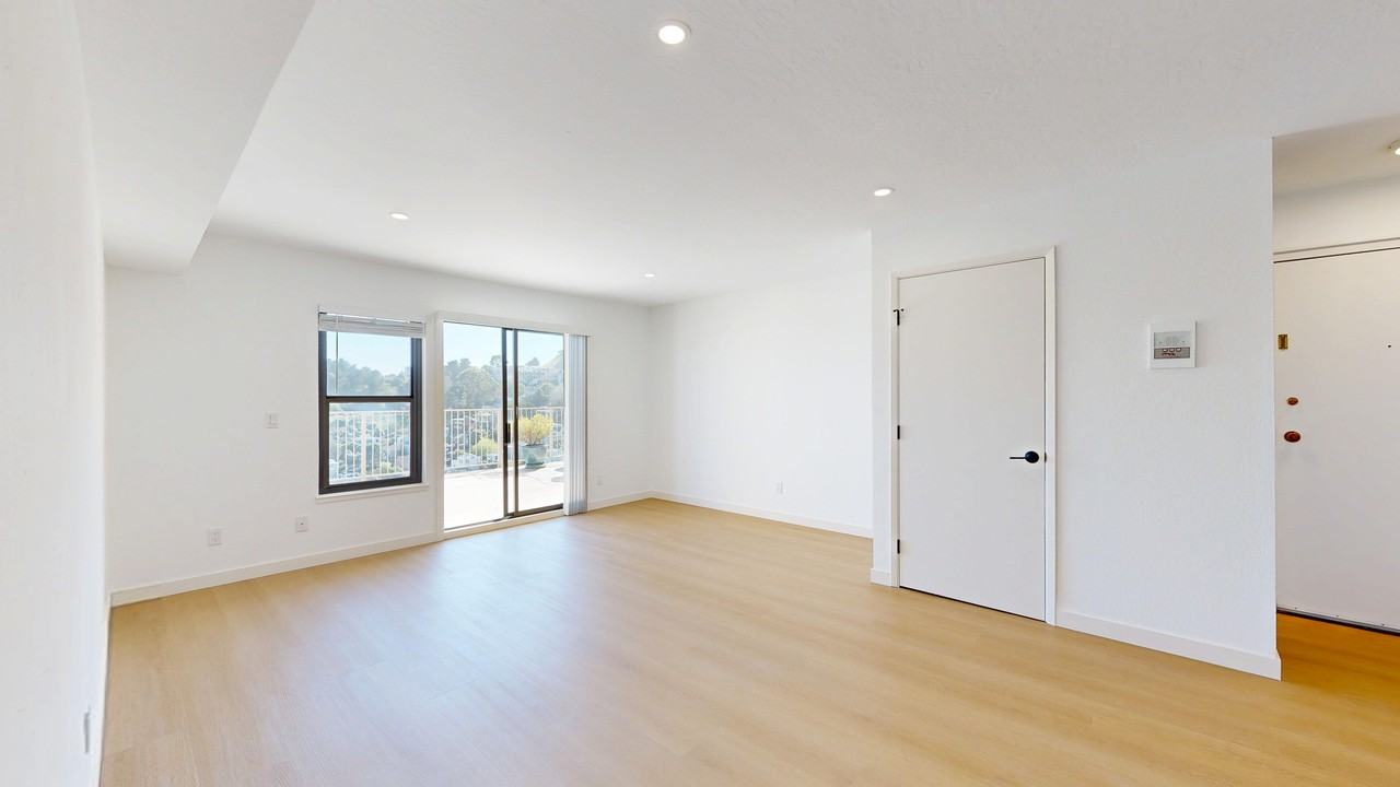 2031 Castro St #31 - Photo 4 of 16