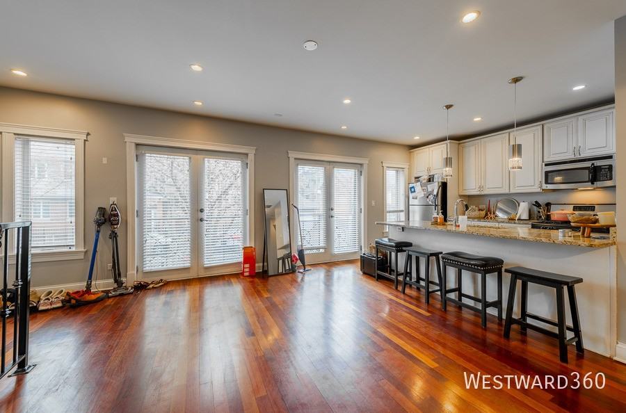 1804 W Ellen St #1 - Photo 2 of 24