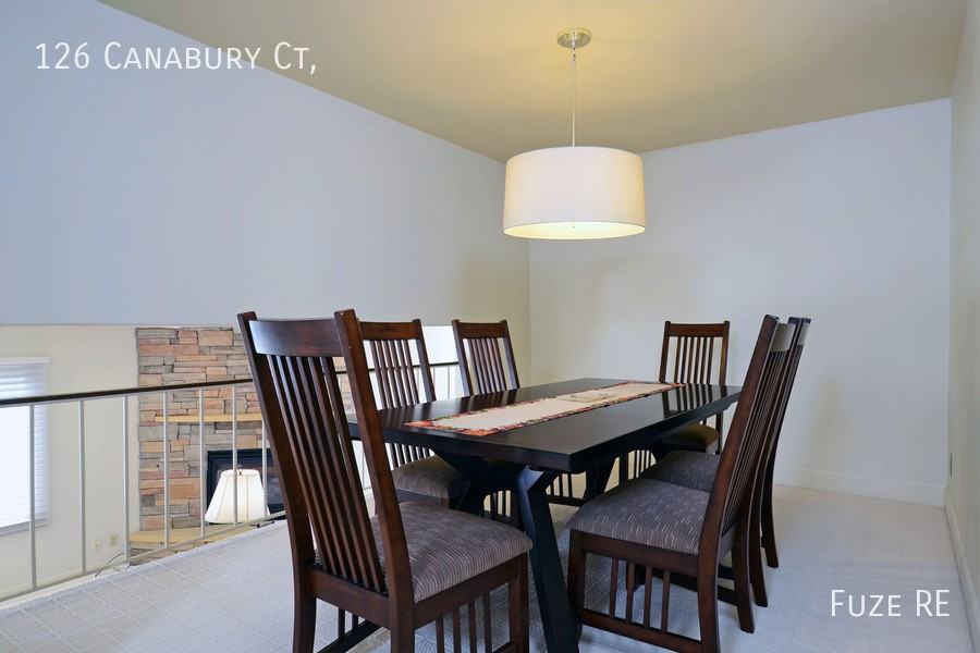 126 Canabury Ct - Photo 5 of 29