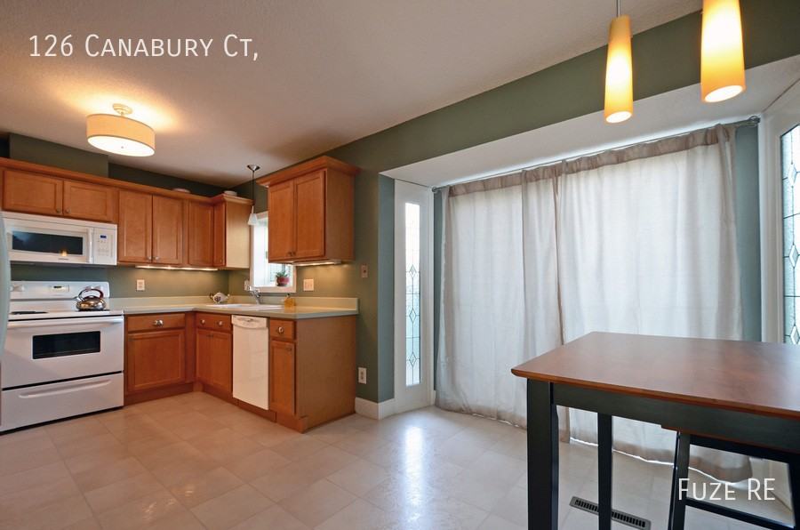 126 Canabury Ct - Photo 7 of 29