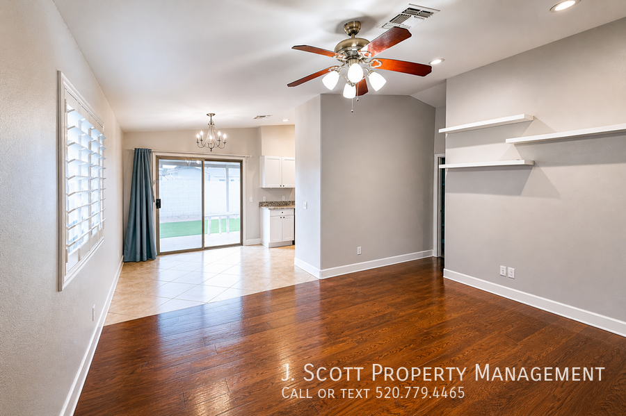 135 W Ingram St - Photo 3 of 15