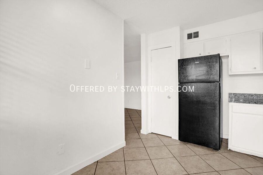 1761 E Raines Rd #8 - Photo 6 of 28
