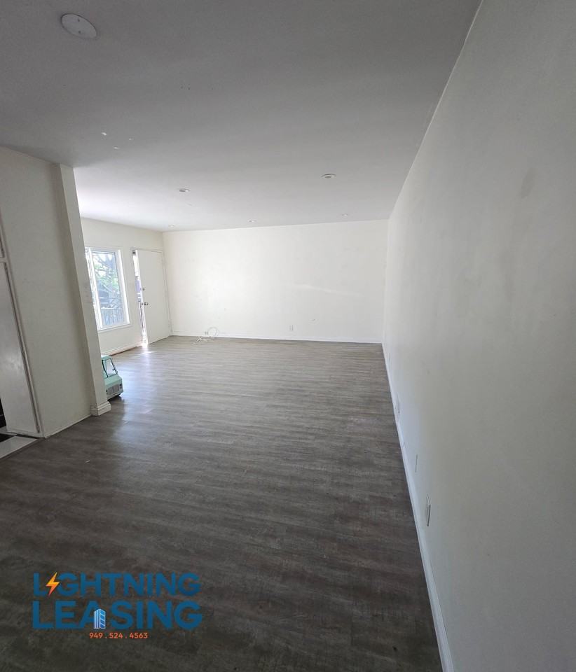 230 S Coronado St #29A - Photo 2 of 13