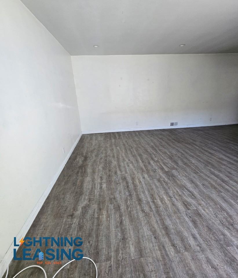 230 S Coronado St #29A - Photo 3 of 13