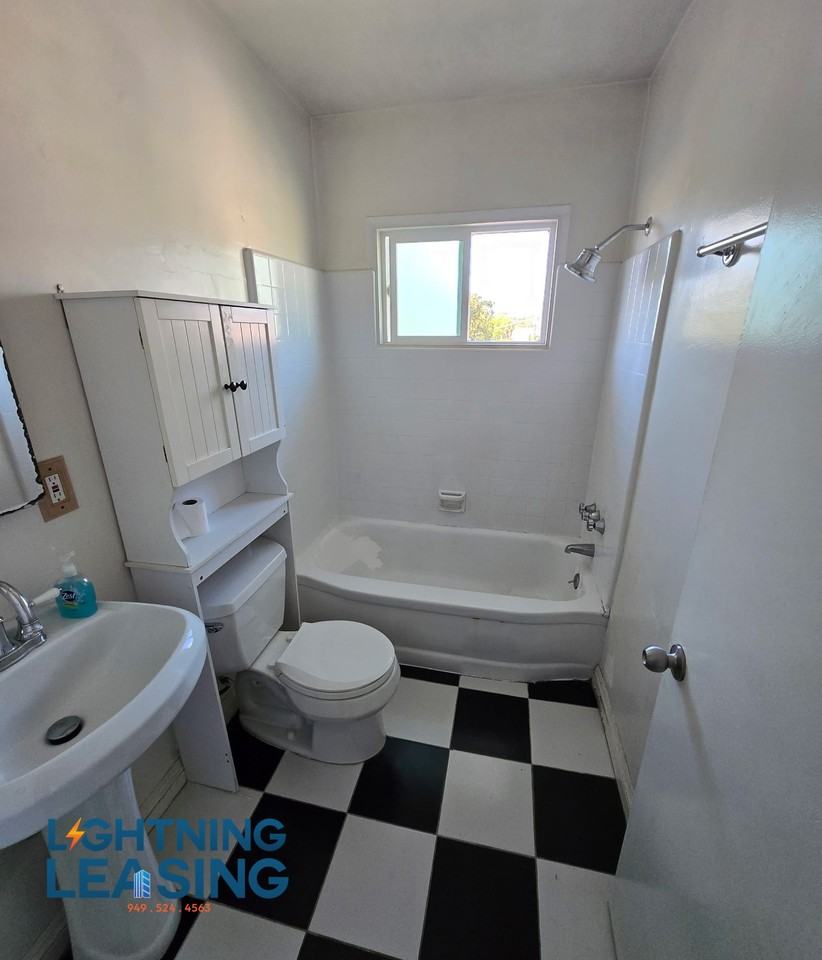 230 S Coronado St #29A - Photo 7 of 13