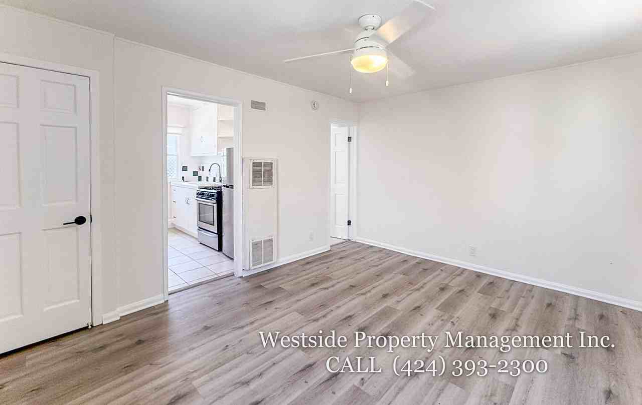 3009 4th St - Photo 3 of 12