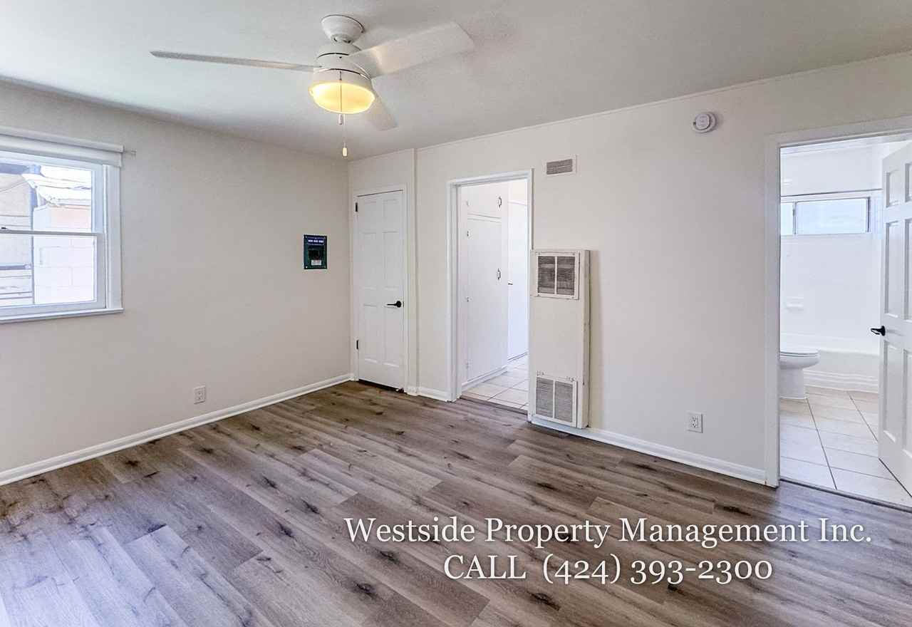3009 4th St - Photo 4 of 12