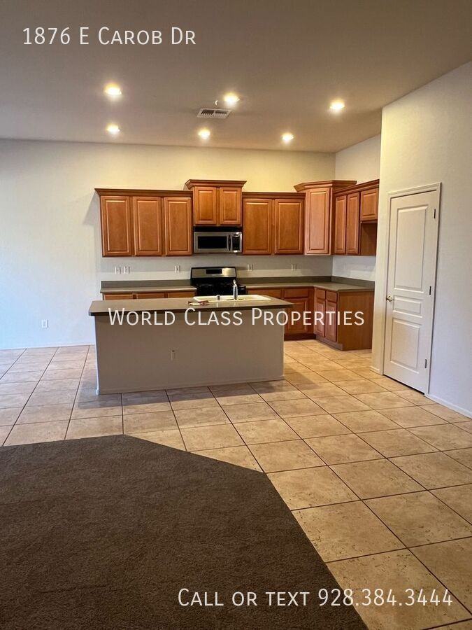 1876 E Carob Dr - Photo 5 of 15