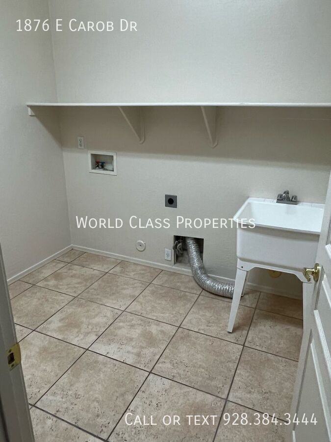 1876 E Carob Dr - Photo 7 of 15