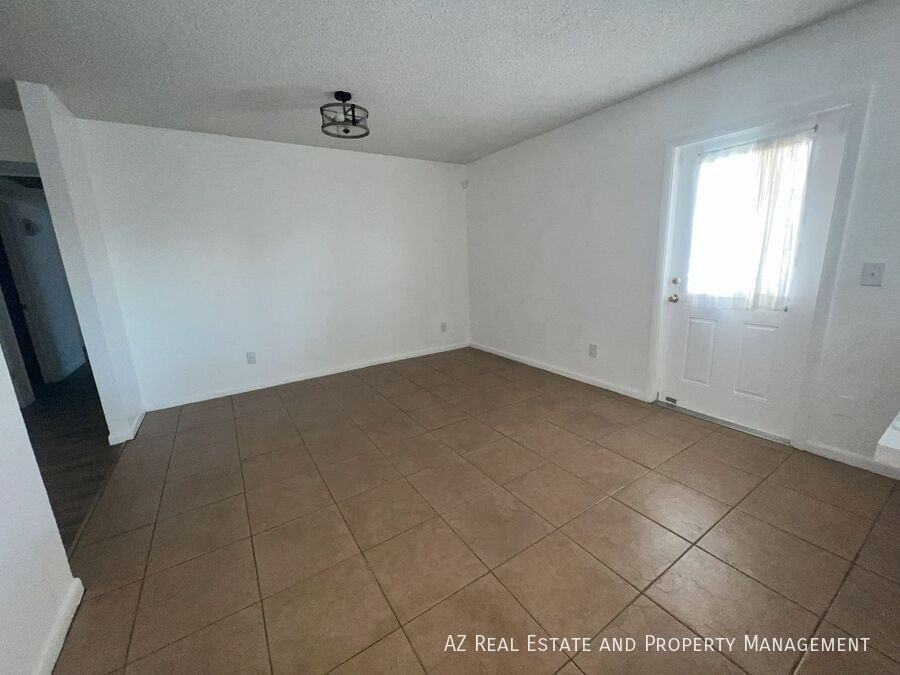 6421 W Carol Ave - Photo 3 of 13