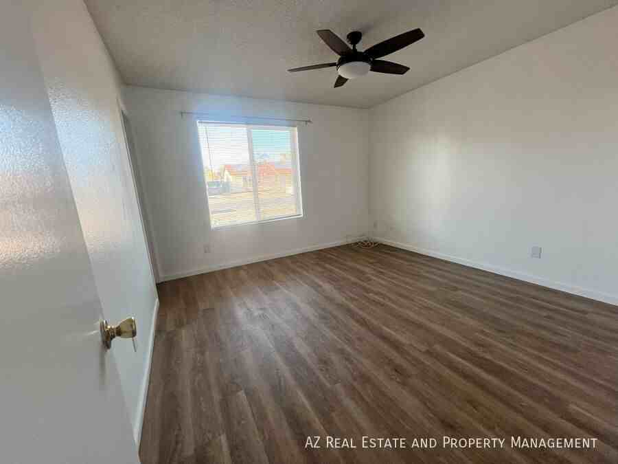 6421 W Carol Ave - Photo 7 of 13