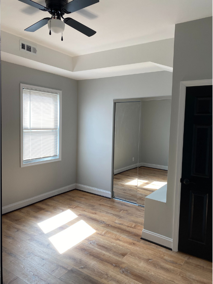 2501 Linden Ave - Photo 2 of 32