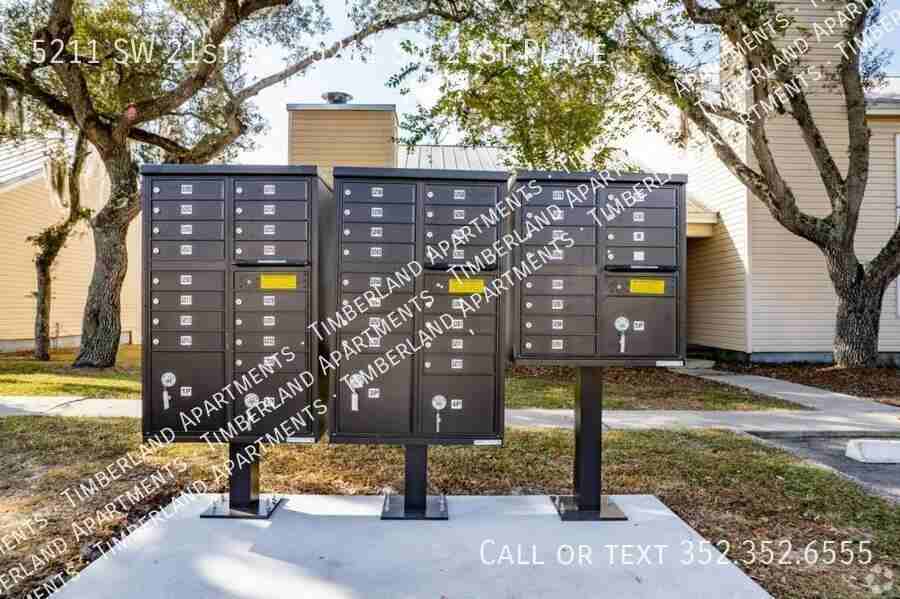 5211 Sw 21st Pl - Photo 2 of 10