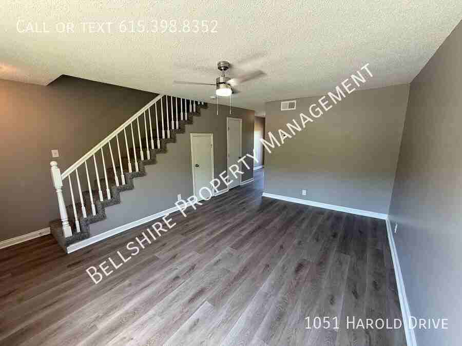1051 Harold Dr - Photo 3 of 23