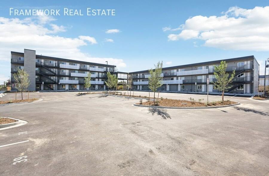 11800 E Colfax Ave #121 - Photo 4 of 50