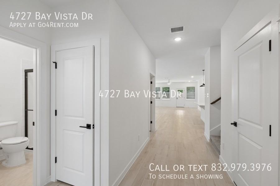 4727 Bay Vista Dr - Photo 3 of 34