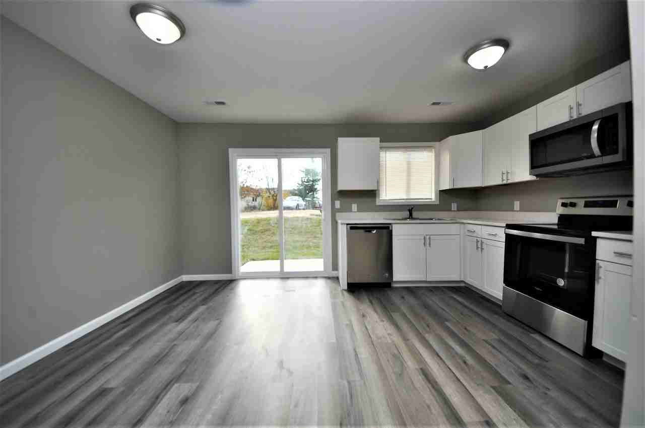 1056 Arlington Way - Photo 2 of 34