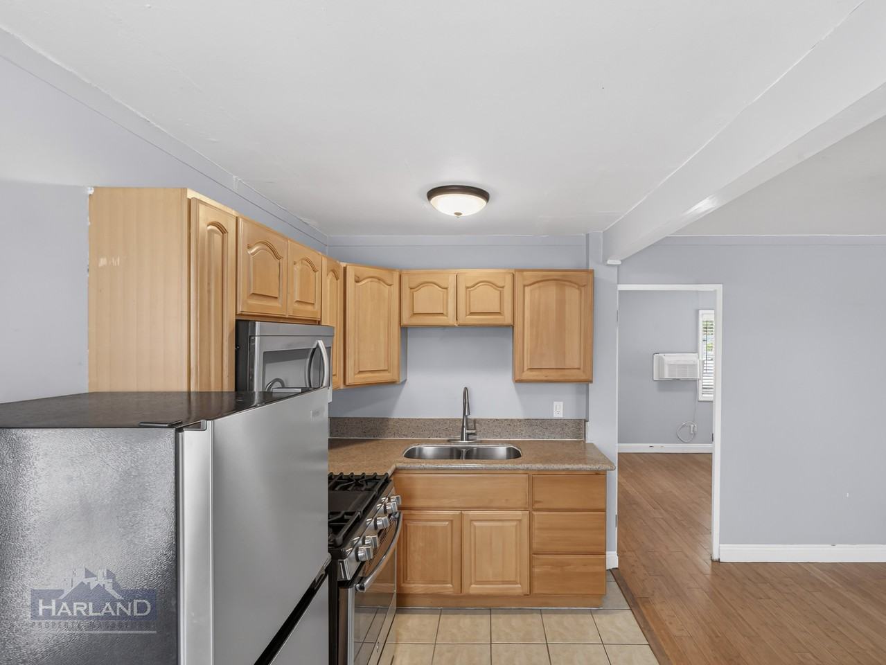 4190 Estrella Ave - Photo 2 of 8
