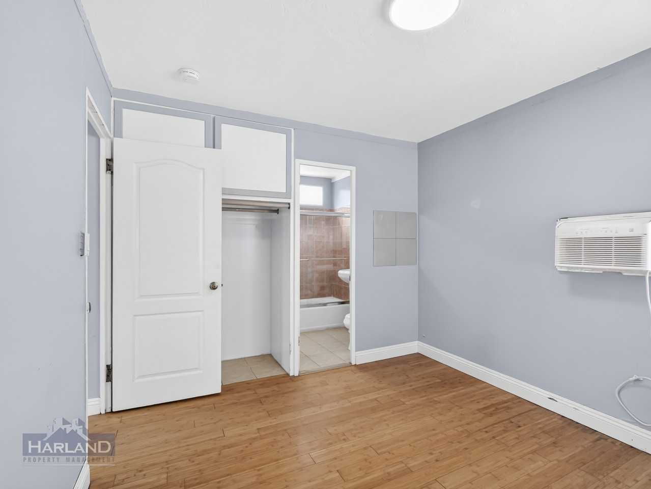 4190 Estrella Ave - Photo 3 of 8