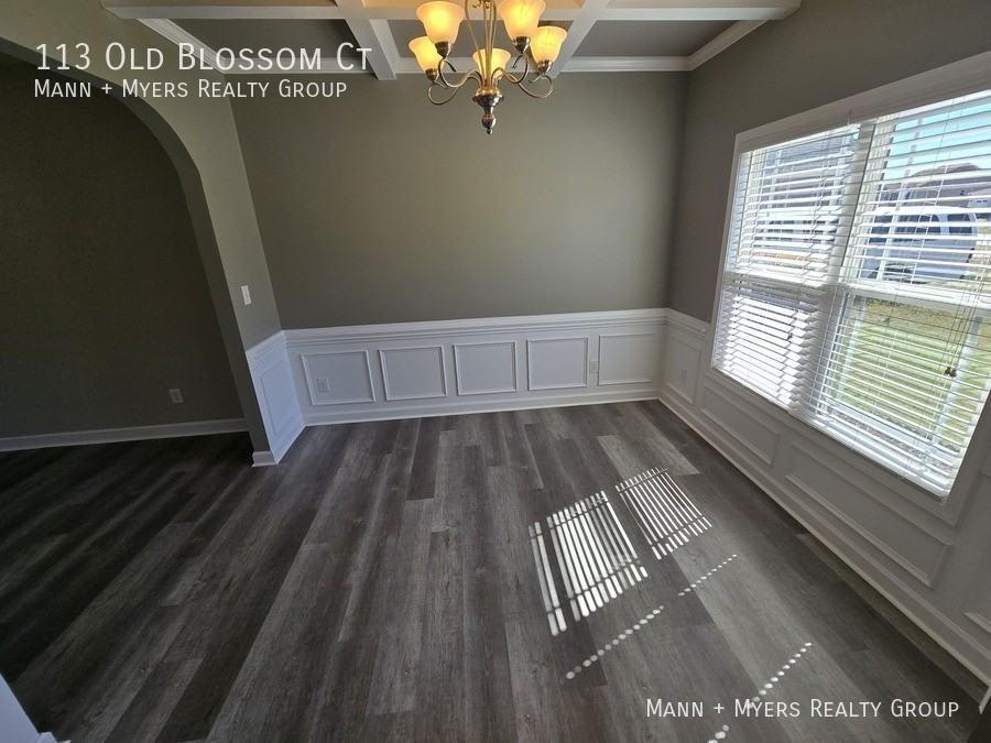 113 Old Blossom Ct - Photo 7 of 46