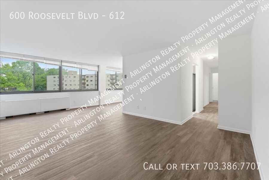 600 Roosevelt Blvd #612 - Photo 3 of 20