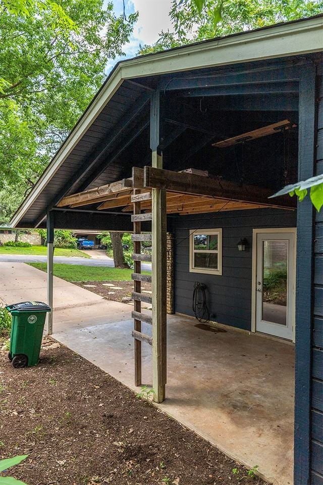 1507 Grayford Dr - Photo 4 of 42