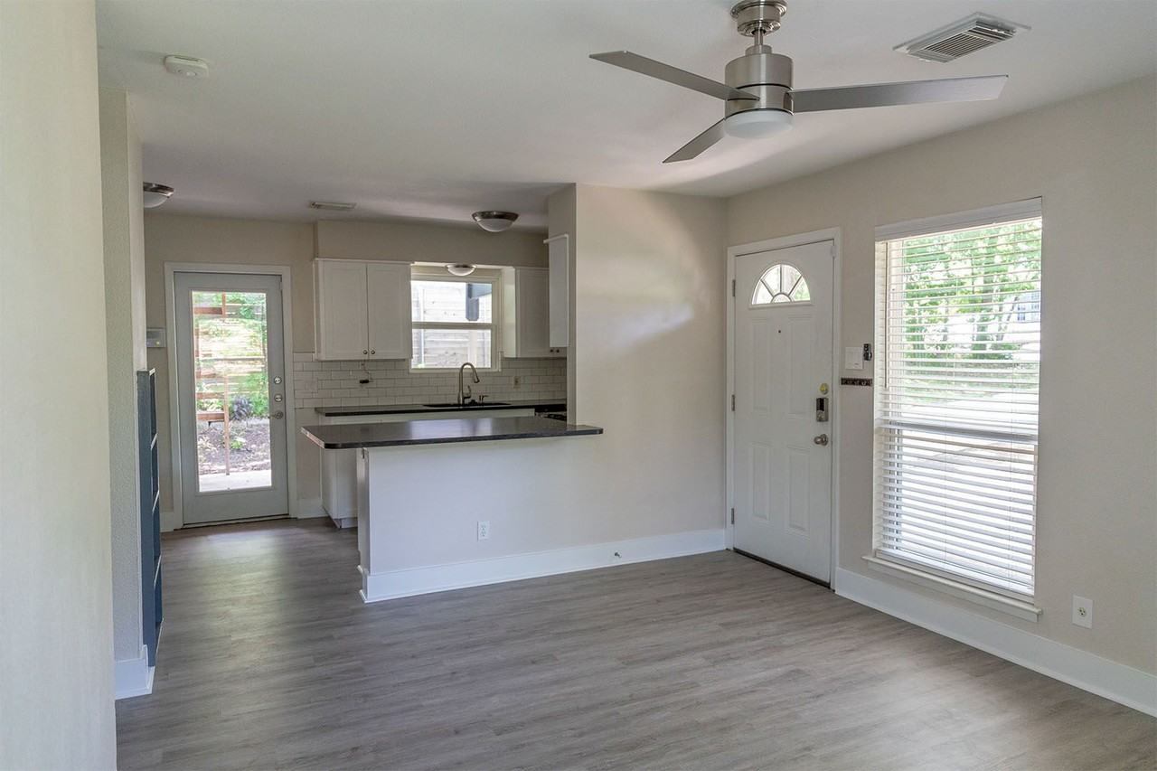 1507 Grayford Dr - Photo 5 of 42