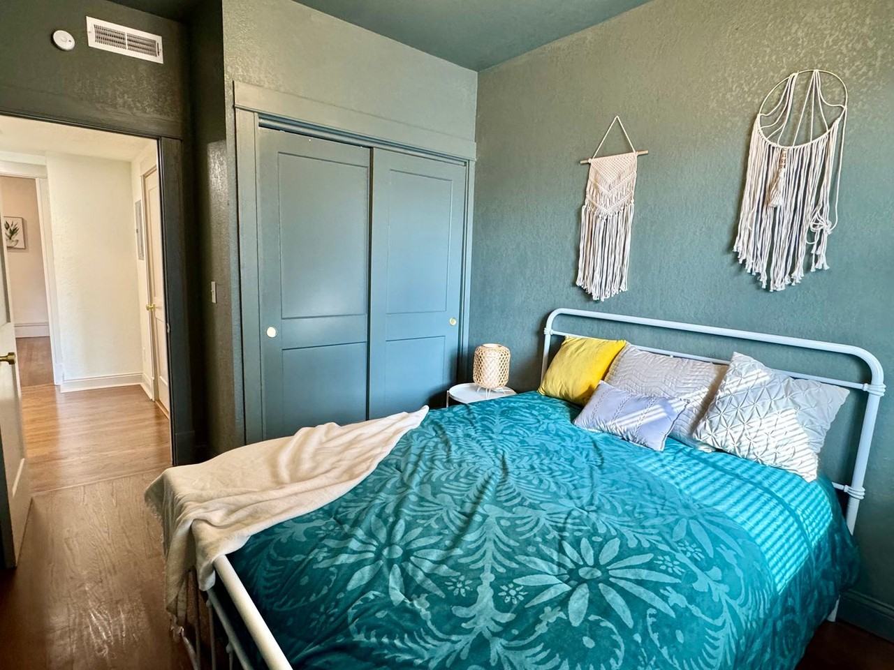 4172 Russell Blvd #2W - Photo 7 of 10