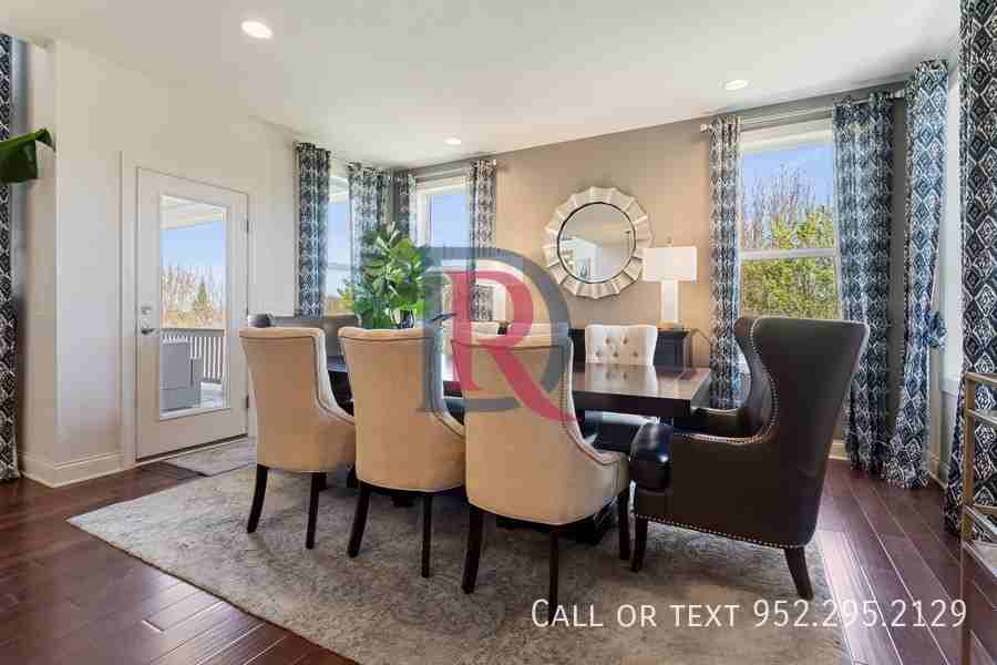 16710 57th Ave N - Photo 5 of 28