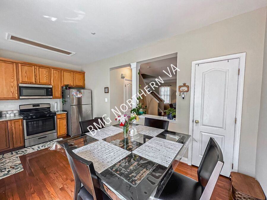 110 Cahill Dr - Photo 7 of 27